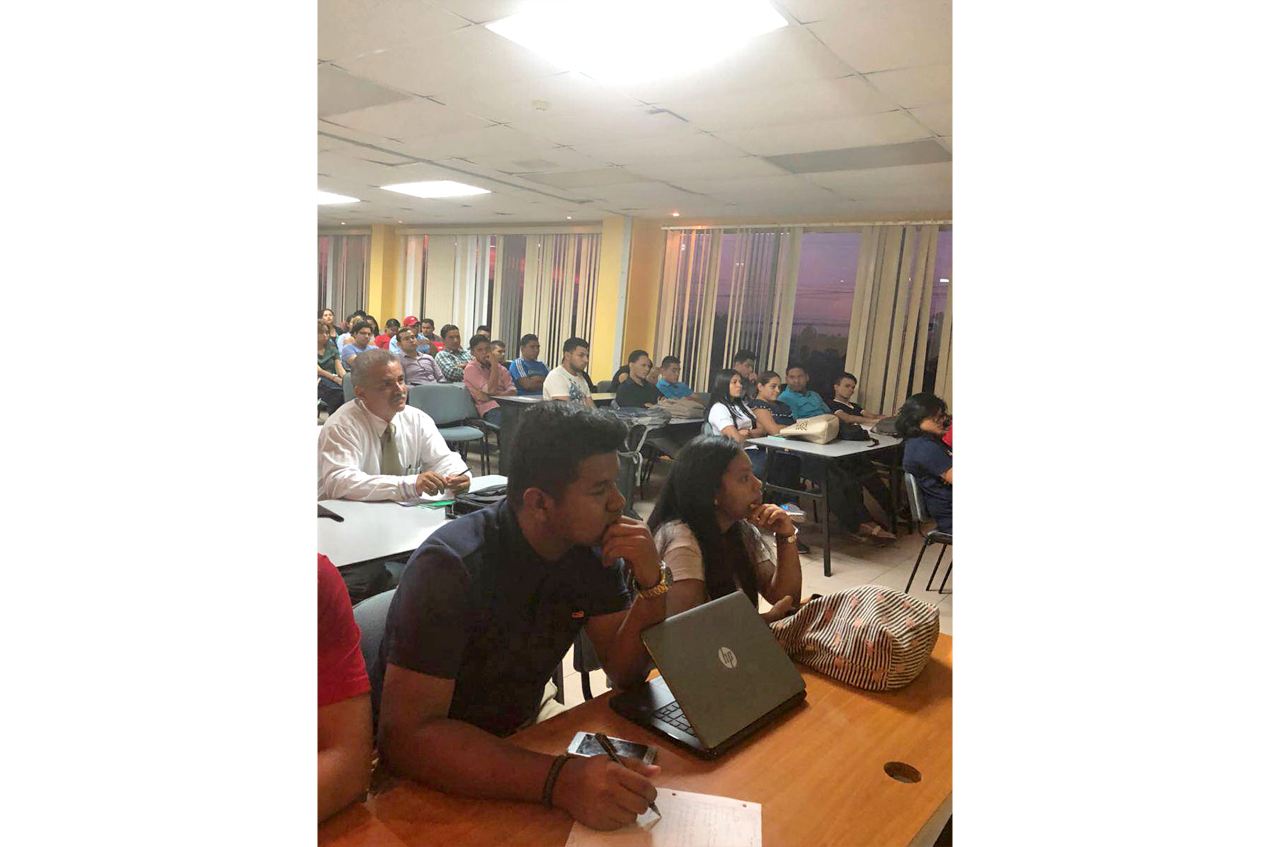 Universidad Latina GMW Marzo 2018