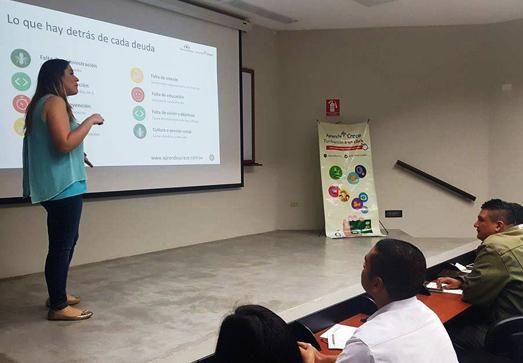 Taller empleados Banco Azteca